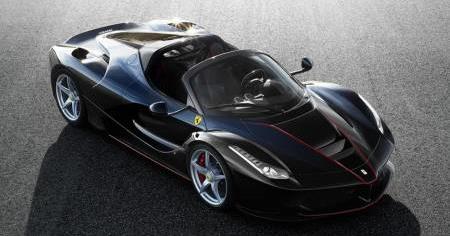 Gyönyörű új kabrió a Ferraritól